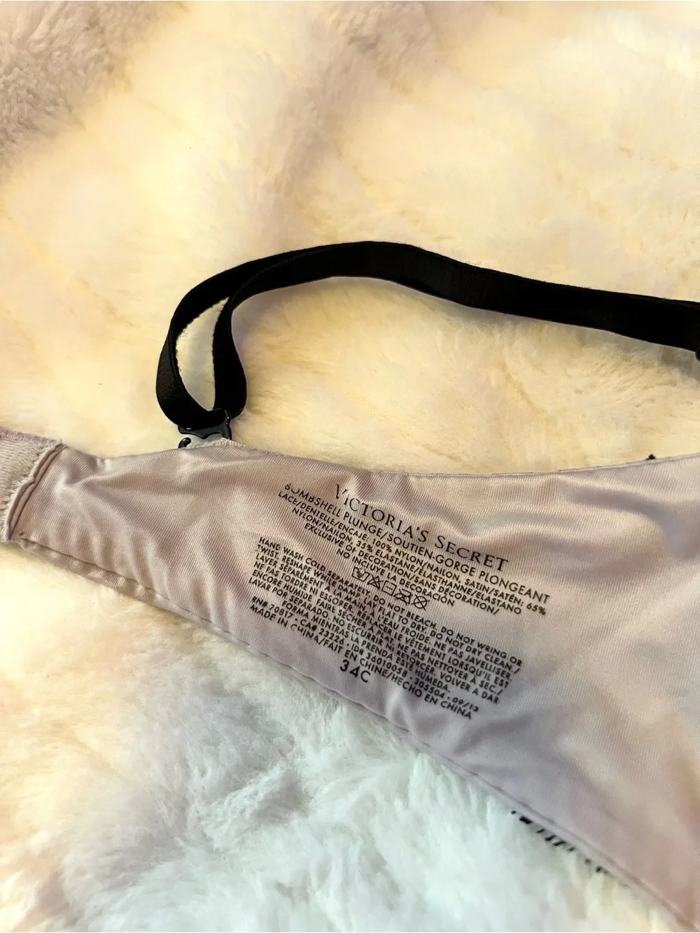 Victoria’s Secret Bombshell Plunge Pushup Bra - Black Lace - 34 C - Picture 4 of 5
